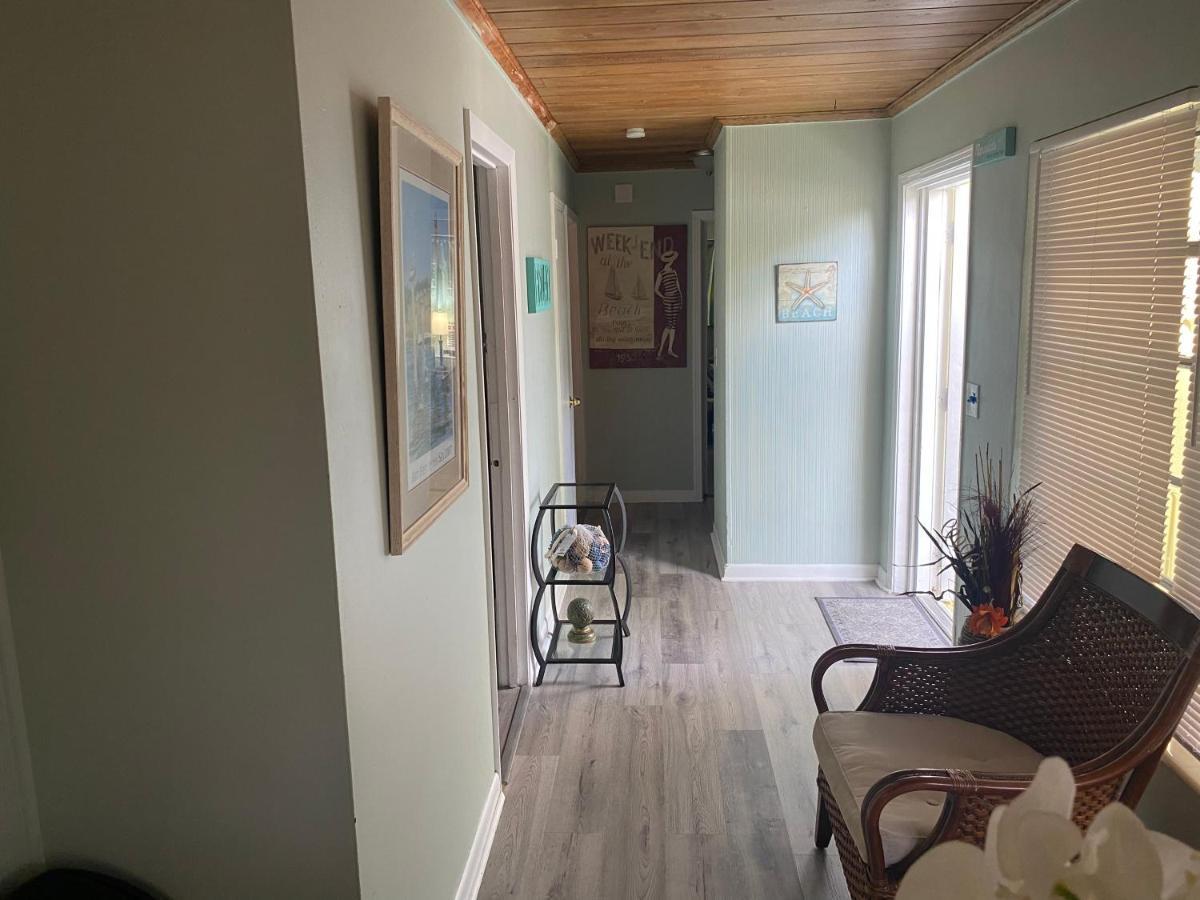 3 Bedroom House Fenced Backyard Private Patio Areas Grill Firepit Plenty Parking! Quick Access 10 Min To Airport Delray West Palm Complex