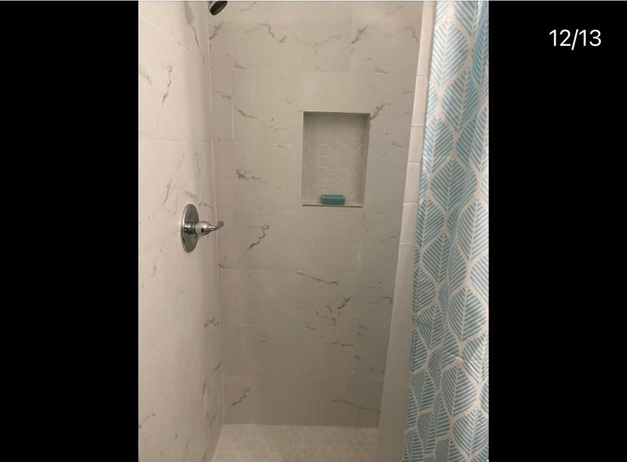 3 Bedroom House Fenced Backyard Private Patio Areas Grill Firepit Plenty Parking! Quick Access 10 Min To Airport Delray West Palm *