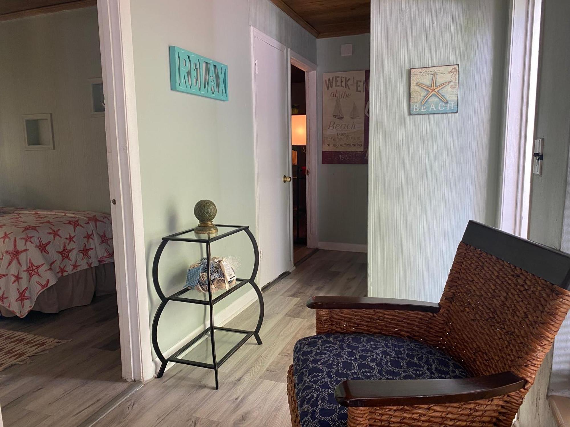 3 Bedroom House Fenced Backyard Private Patio Areas Grill Firepit Plenty Parking! Quick Access 10 Min To Airport Delray West Palm Complex *