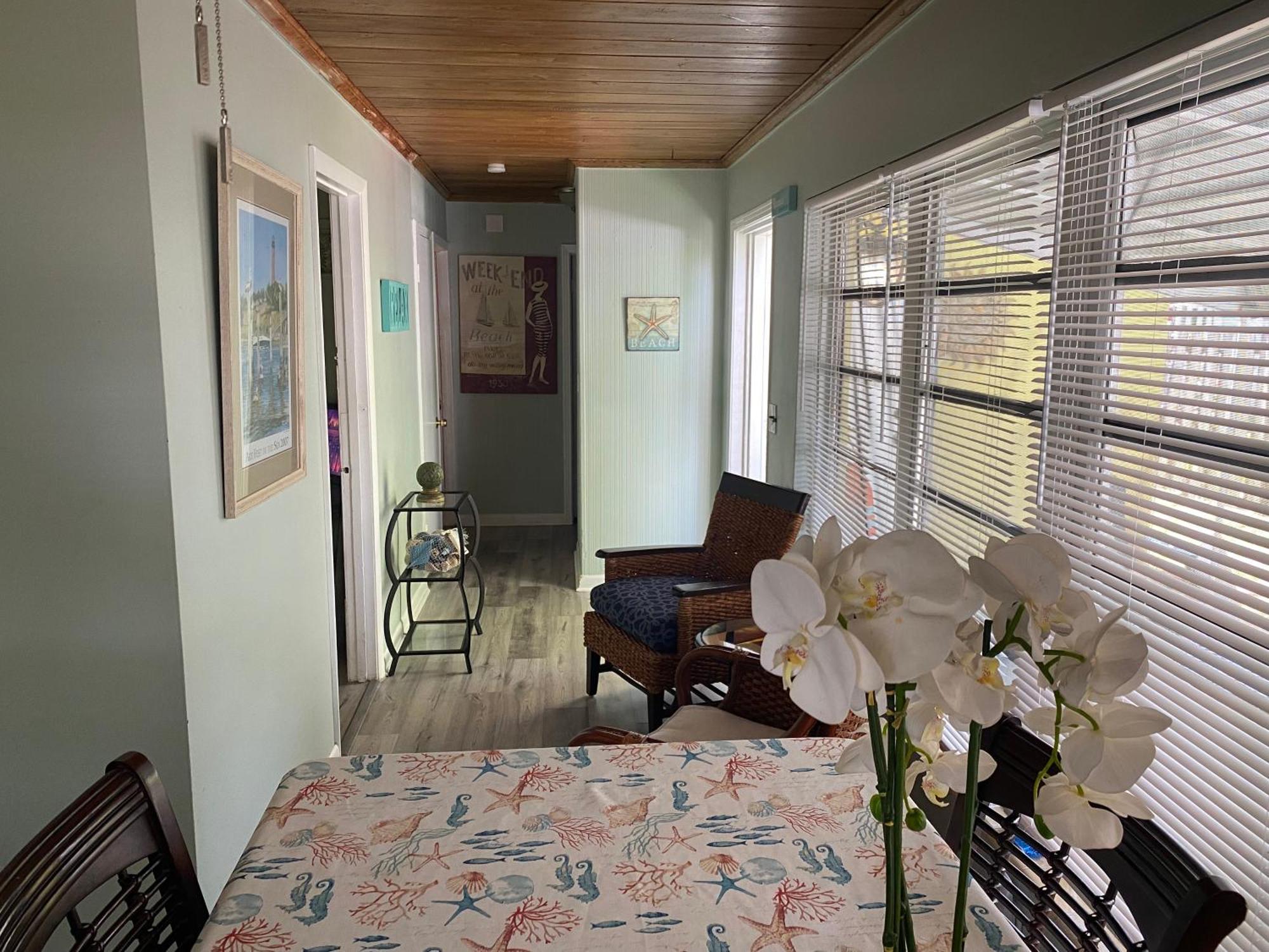 3 Bedroom House Fenced Backyard Private Patio Areas Grill Firepit Plenty Parking! Quick Access 10 Min To Airport Delray West Palm * Lake Worth Beach